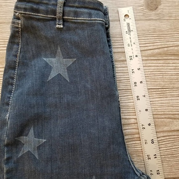 Flare Jeans with Stars Women's Size 6 High Rise - Picture 8 of 8